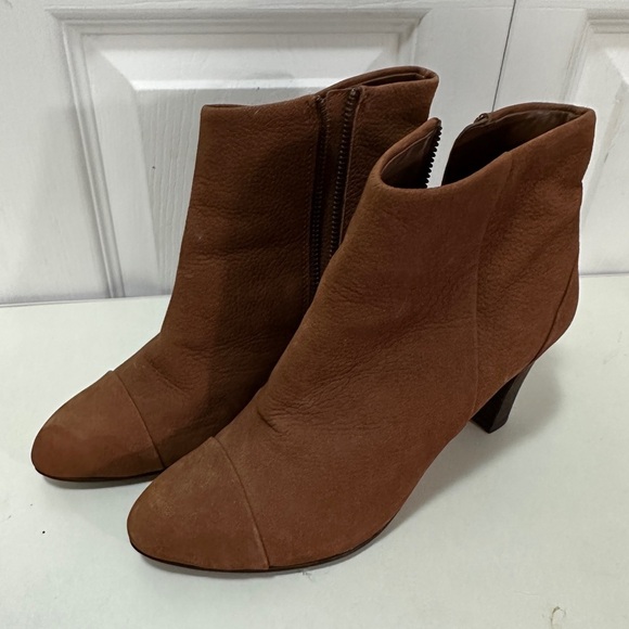 Brown Leather Ankle Boots (Sz7.5) - Picture 10 of 10